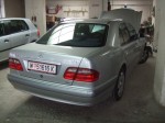 mercedes_E320_silber.jpg